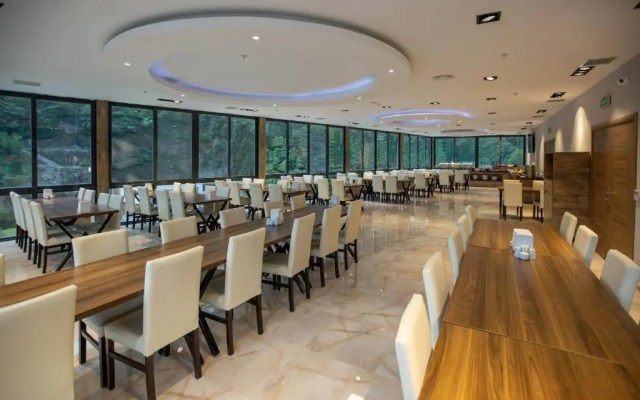 Caykara Park Hotel