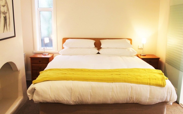 Apartment on King – Guest Rooms – Sandy Bay