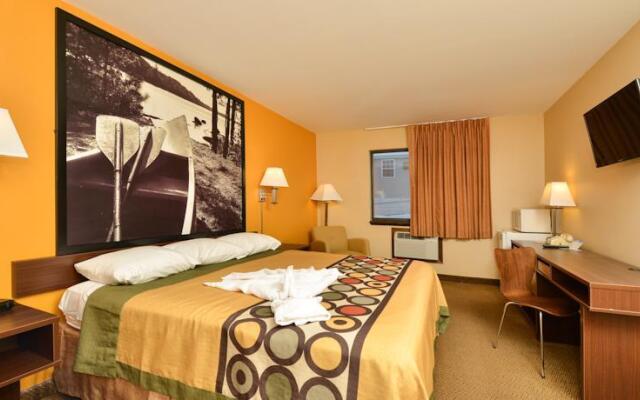 Super 8 By Wyndham Rochester Mayo Clinic Area