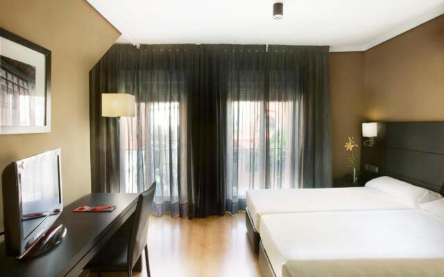 Virgen de los Reyes Hotel