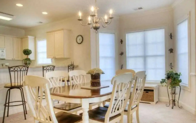 Magnolia Pointe Three-bedroom Apartment 101-4828