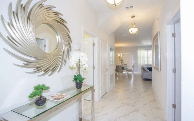 Champions Gate 1600 A