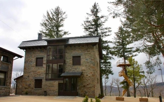 Villa Lucerna Sports & Hotel Resort