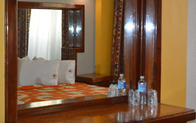 Hotel Mina