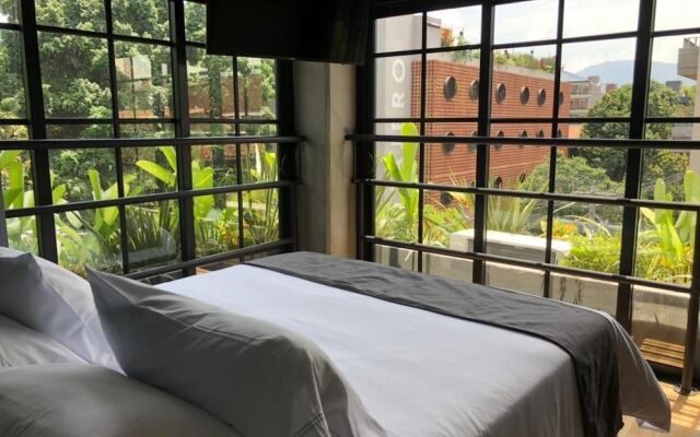 Manila Hotel Boutique