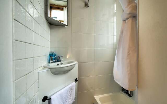 Lovely Central 1BR Flat in Prime Festival Location