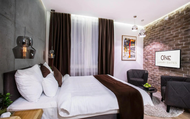 One Luxury Suites