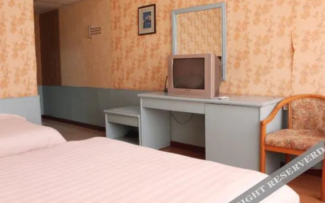 Rongcheng Jiazhou Express Hotel