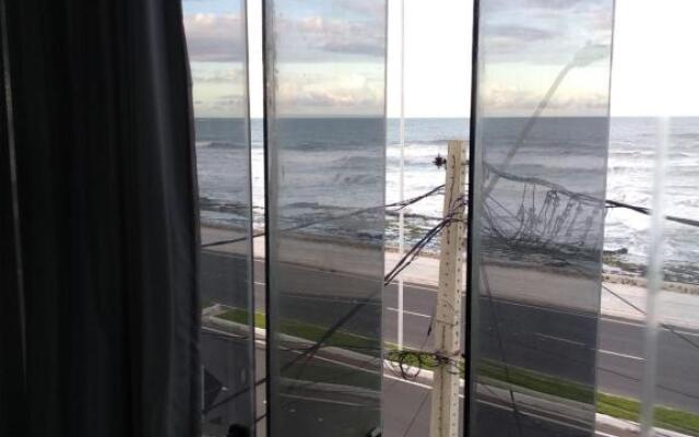 Apartamento NA PRAIA, 2 suites com cozinha