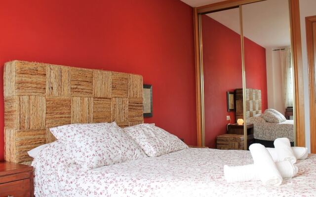 Suitur beach apartment with pool