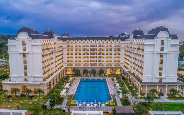 Vinholidays Fiesta Phu Quoc