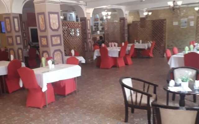 New Town Palace Hotel