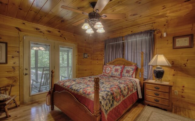 Living Waters 376 - Three Bedroom Cabin