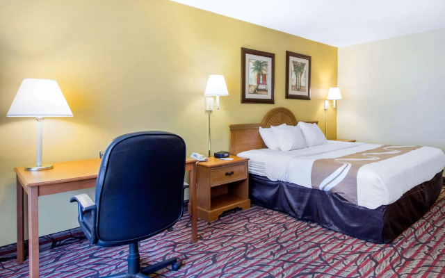 Rodeway Inn Central Clearwater Beach