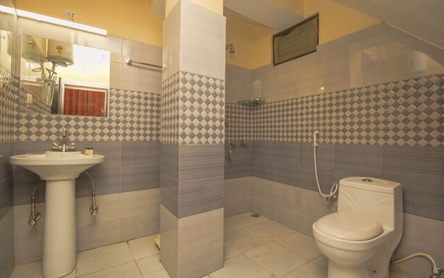 OYO 25087 Hotel Horizon