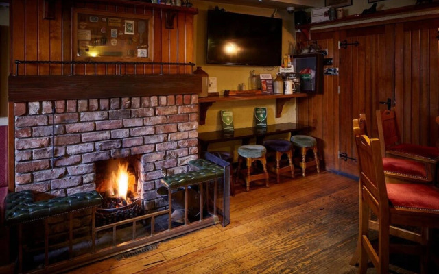 The Horse & Hound