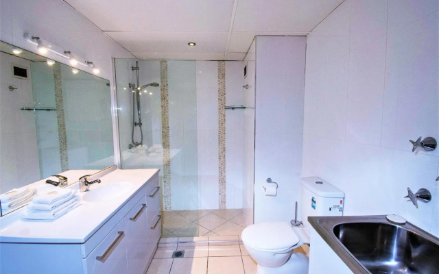 Seacrest Beachfront Holiday Apartments