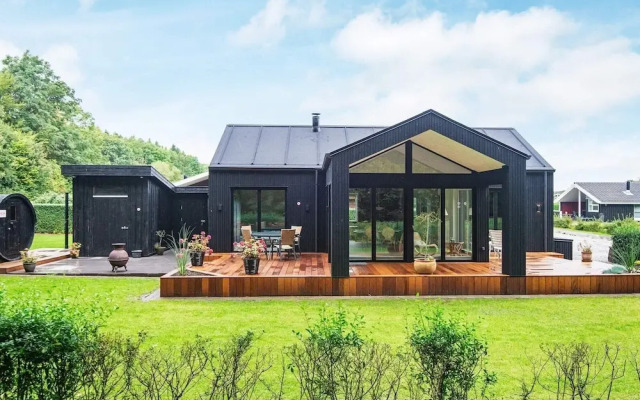 6 Person Holiday Home in Juelsminde-by Traum