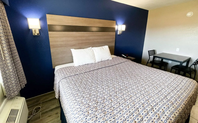 Blue Wave Inn