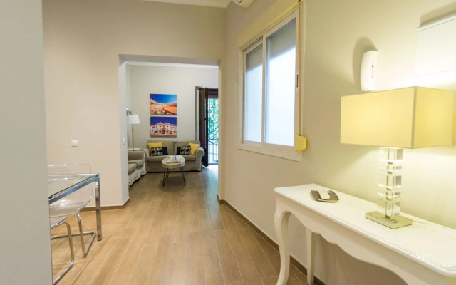 Giralda Dreams by RentalSevilla