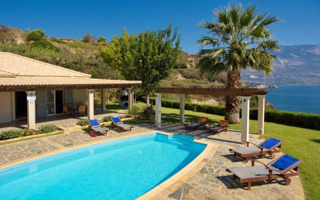 Villa-aris Stunning sea Views