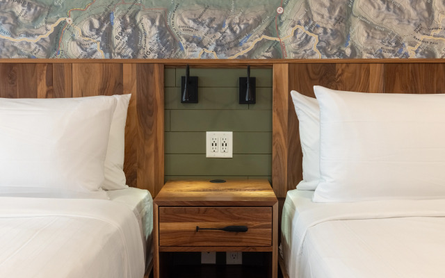 Hotel Canoe and Suites