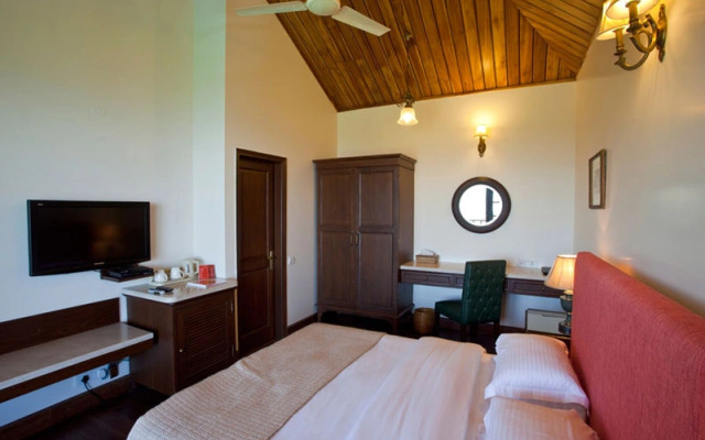 The Amber - Vermont Estate