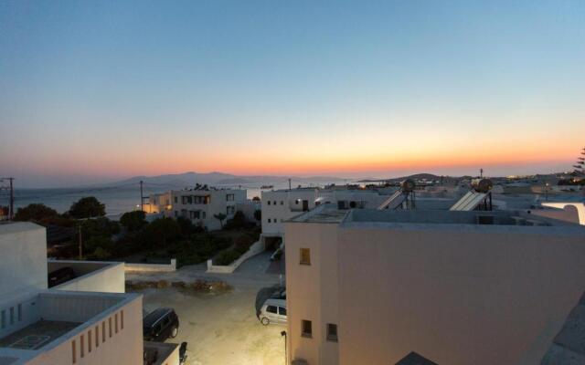 Iades Studios & Apartments