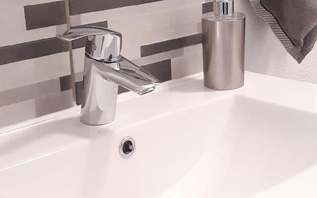 Comfort Stay Basel Airport 1A46