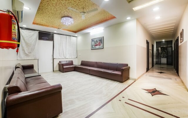 Capital O 37274 The Royal Palace