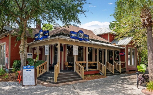 Sandestin Market Street