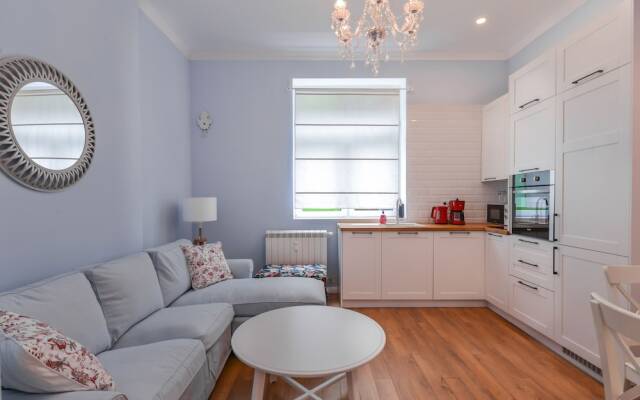 FM Deluxe 2-BDR Apartment - LOVEly