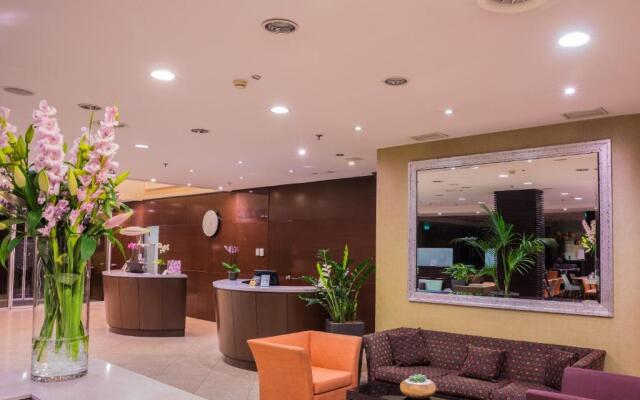 Lions Garden Hotel