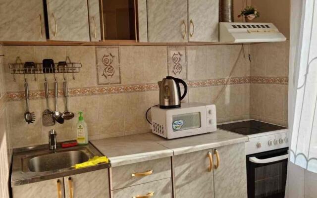 Апартаменты ДеньНочь в 9-ом микрорайоне д. 7