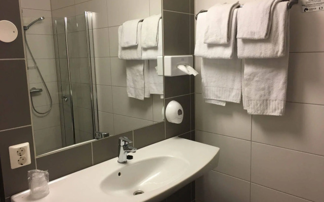 Hjorten Hotell Hitra