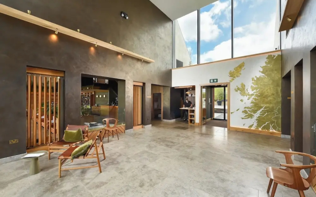 Bracken Hide Hotel