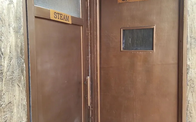 Sibyangu Standard Hotel