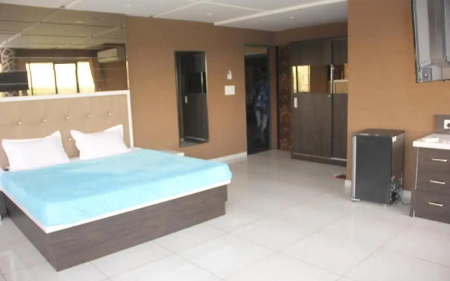 Dev Motel & Banquet