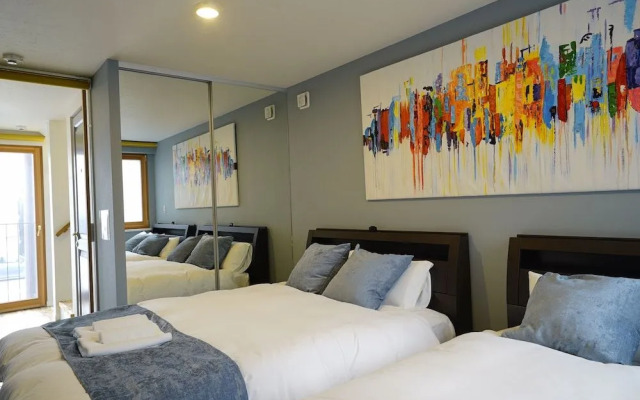 Tokyo villa riverside HIRAI