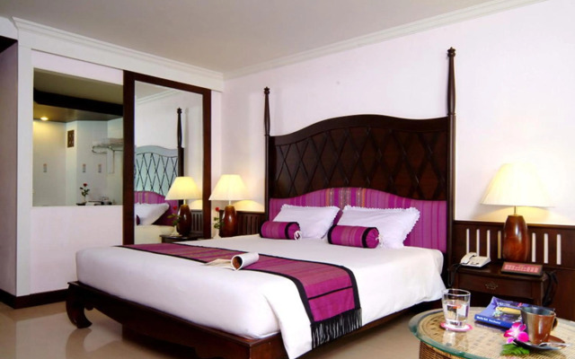The Cha-am Methavalai Hotel