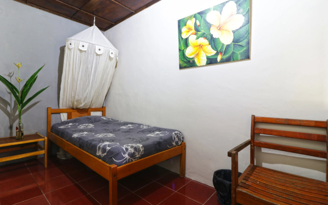 Bagus Bay Guest House – Guest Rooms – Tuk Tuk