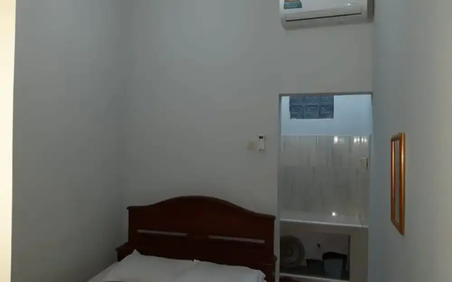 Oyo 2500 Gassani Guest House