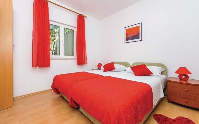 Awesome Home in Trsteno With Wifi and 7 Bedrooms
