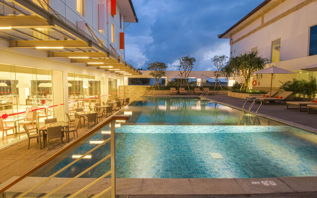 HARRIS Hotel & Conventions Denpasar Bali