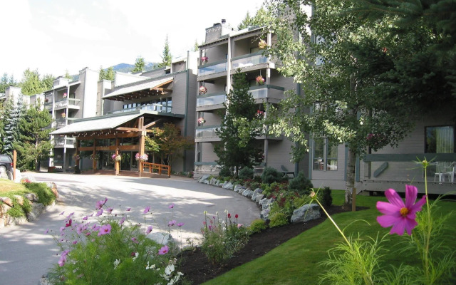 Tantalus Resort Lodge
