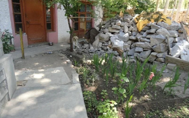 Jamspal Guest House