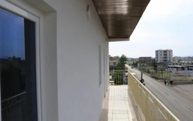 Hotel Lakaj 2