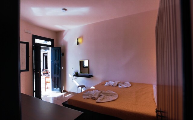 Little Lindos Sea View Studios