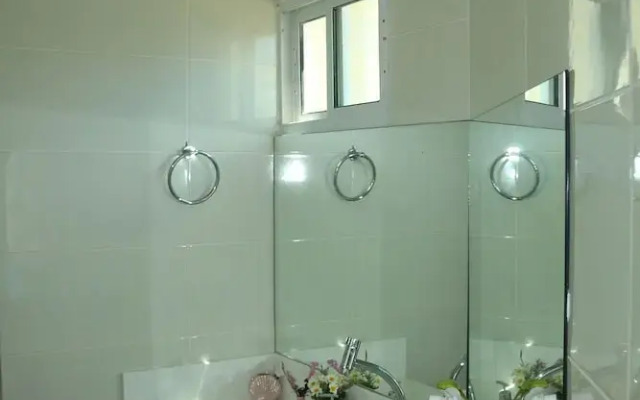 Mansao 6 suites c piscina e jacuzzi 082M