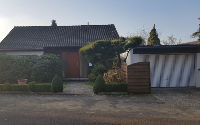 Tolstov-Hotels Beautiful Villa with Big Garden